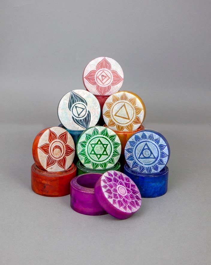 India Arts 7 Chakra Soapstone Box Set JL957